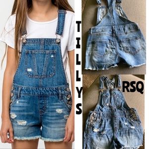 RSQ frayed CHILDRENS sz 8/10 denim shorts overall